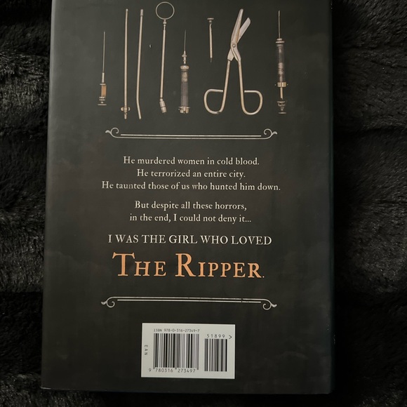 Stalking Jack the Ripper Book - Picture 4 of 4